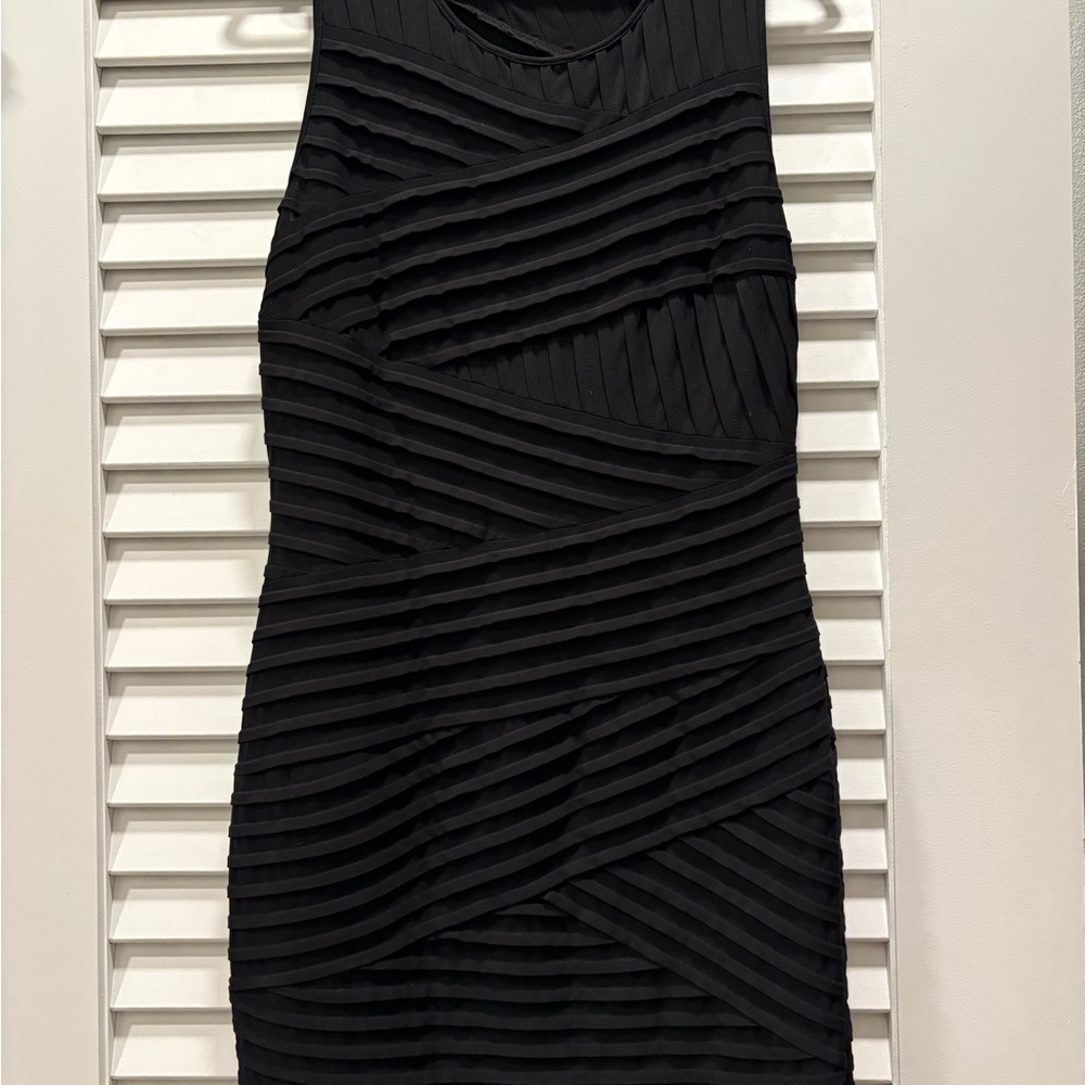 Elegant Black Sleeveless Dress
